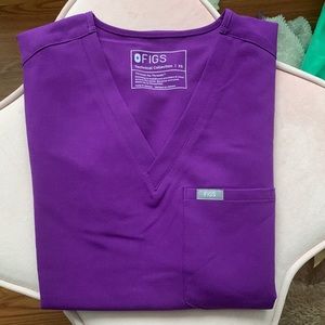 Figs magic purple set!